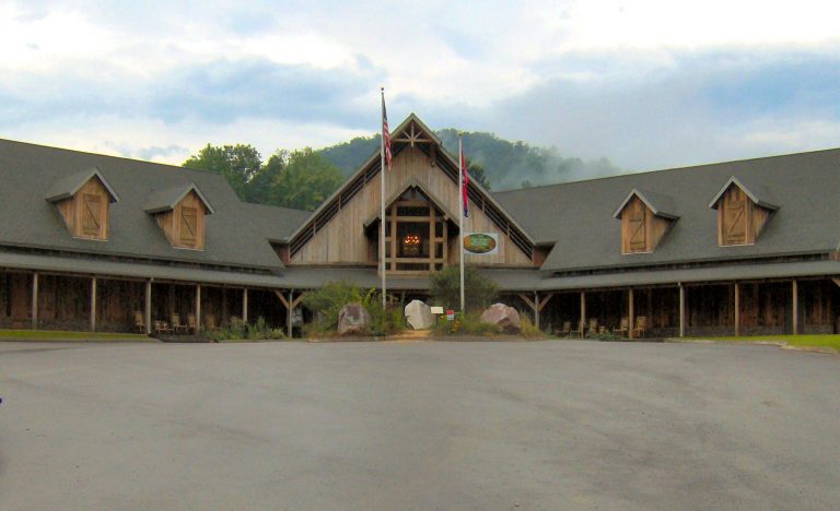 Great Smoky Mountains Heritage Center 768x468
